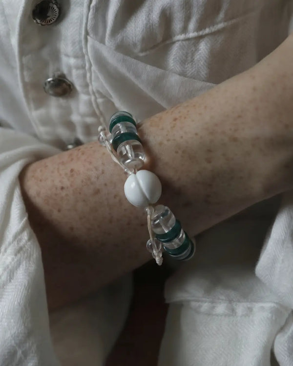 The Vow #26 | Himalayan Sacred Conch & Yellow Amber Wrist Mala