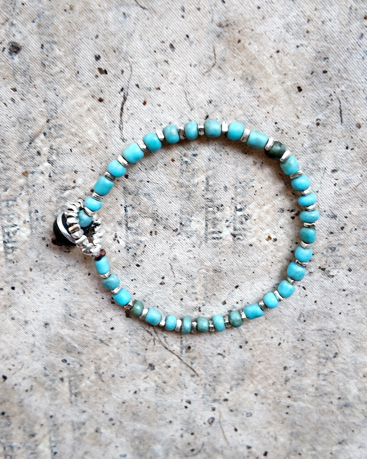 The Daybeads #46 Aqua bracelet full view of the single bracelet